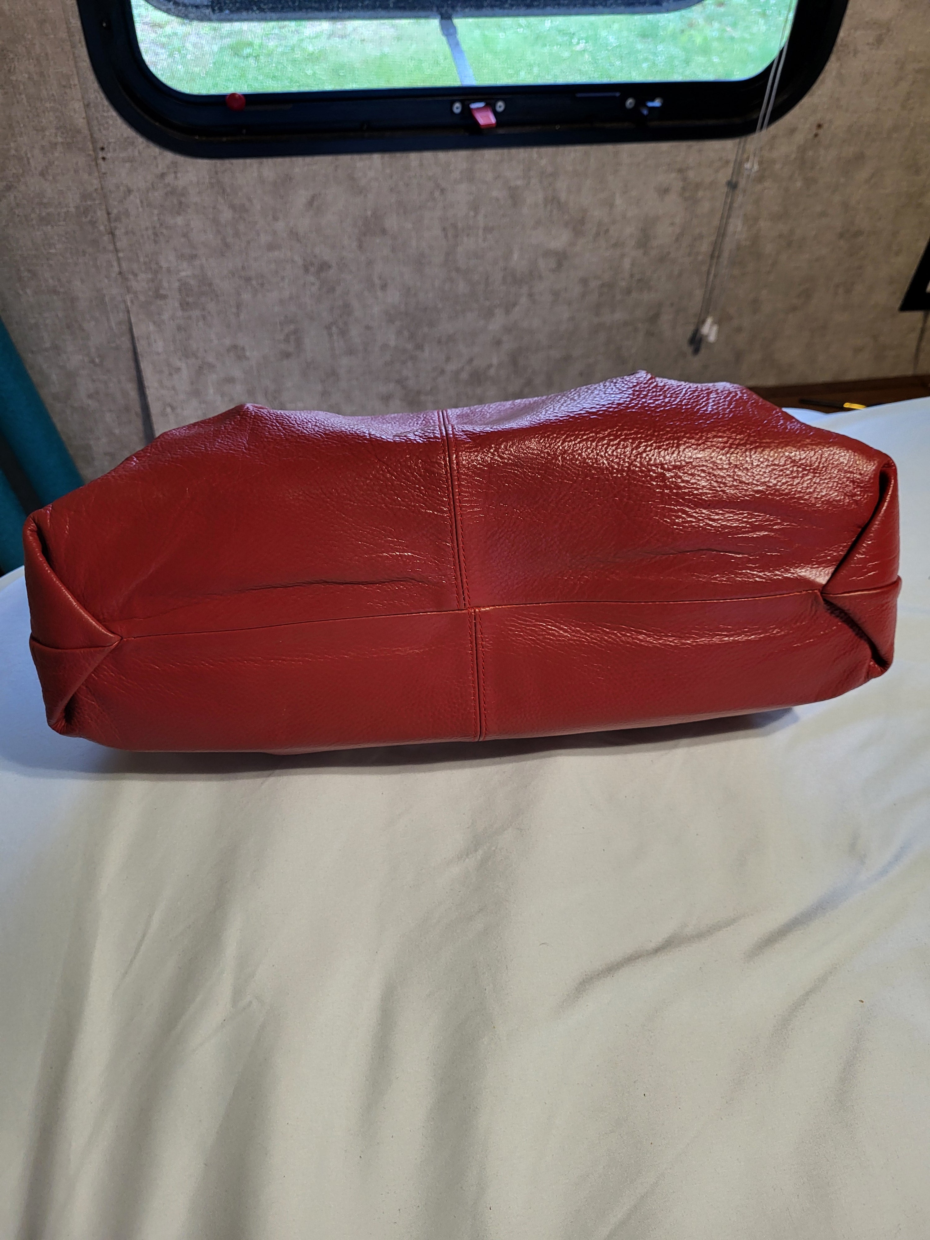 WENZ Deep Red Leather Shoulder Bag.