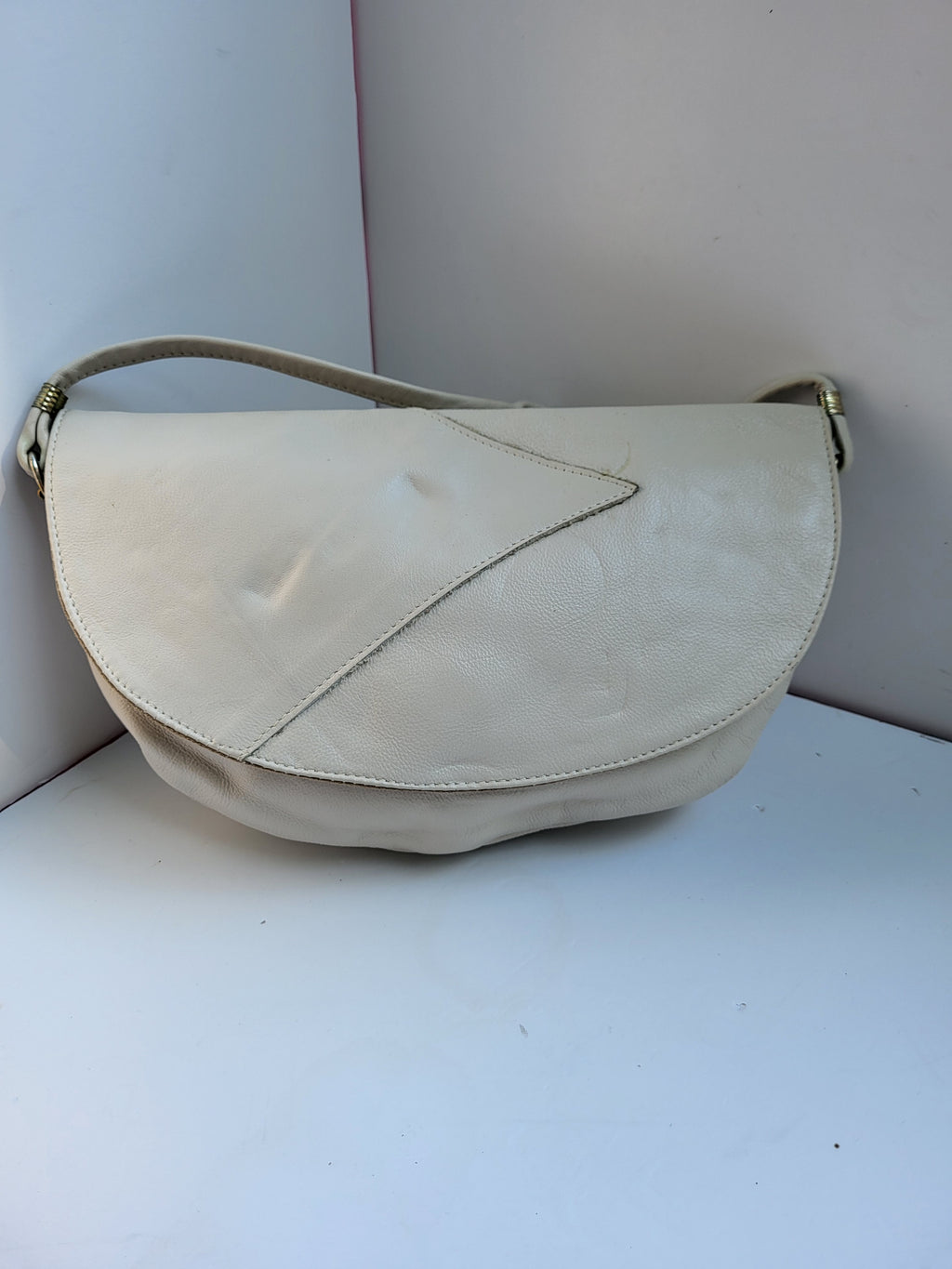 Vintage Off White Leather Shoulder Bag