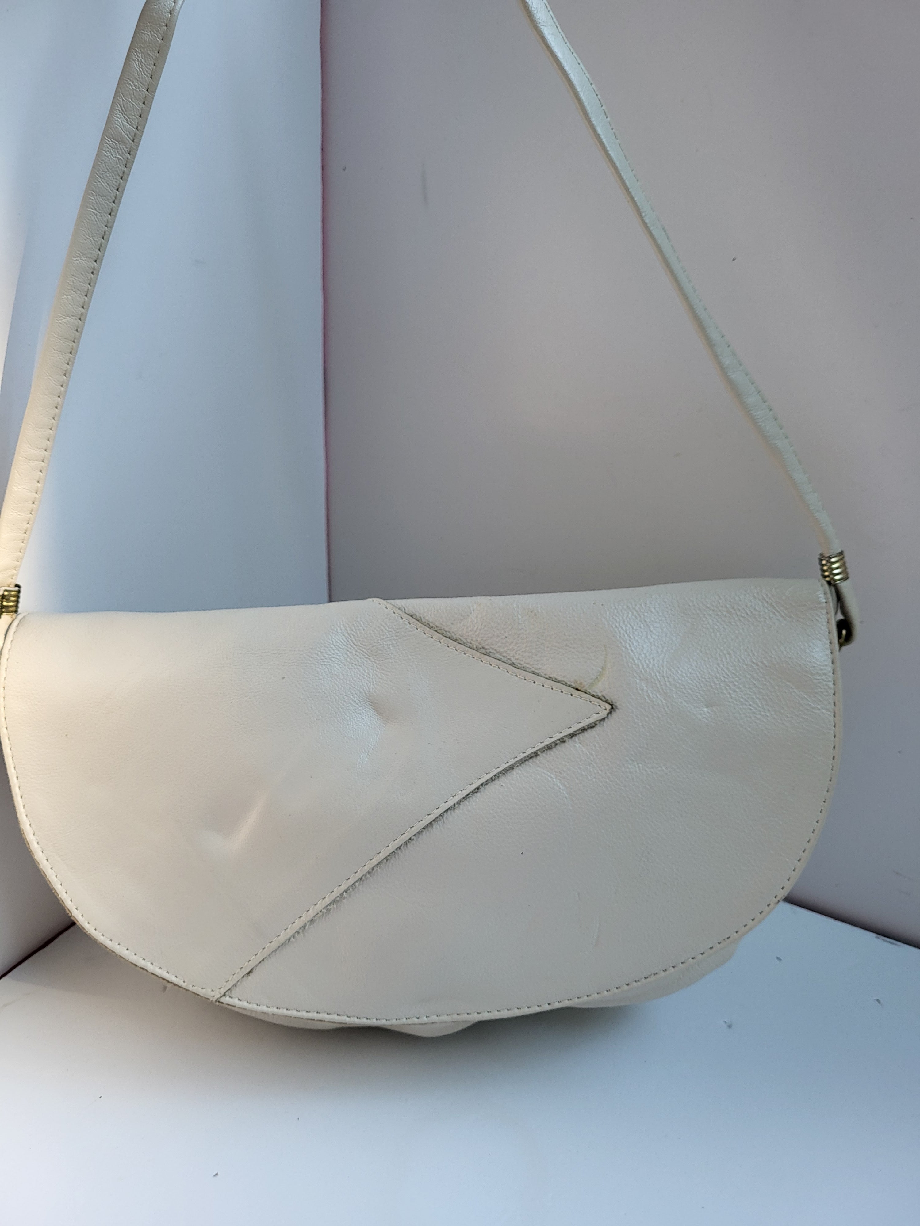 Vintage Off White Leather Shoulder Bag