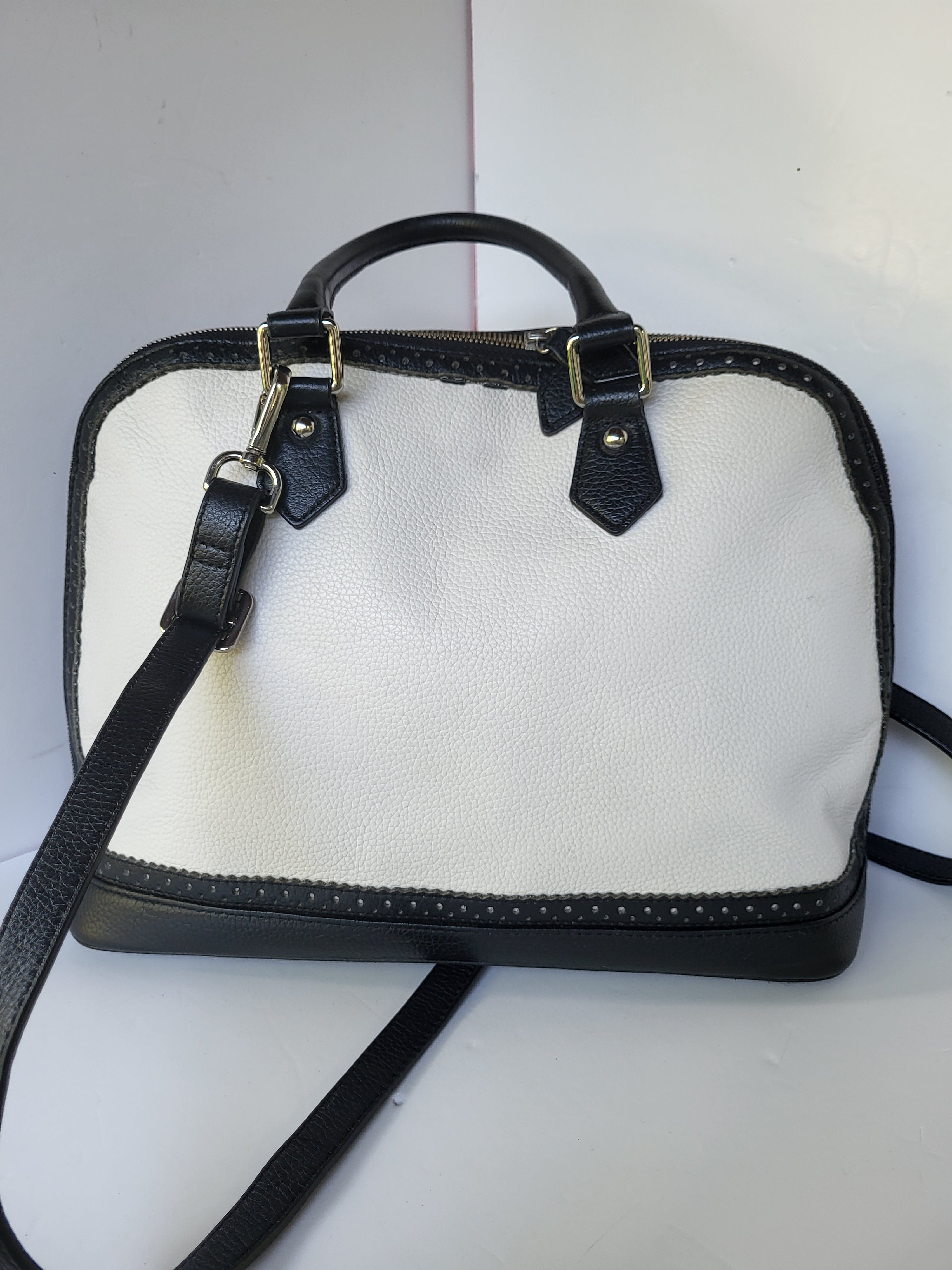 Danier Leather Black and White Top Handle/Shoulder Bag