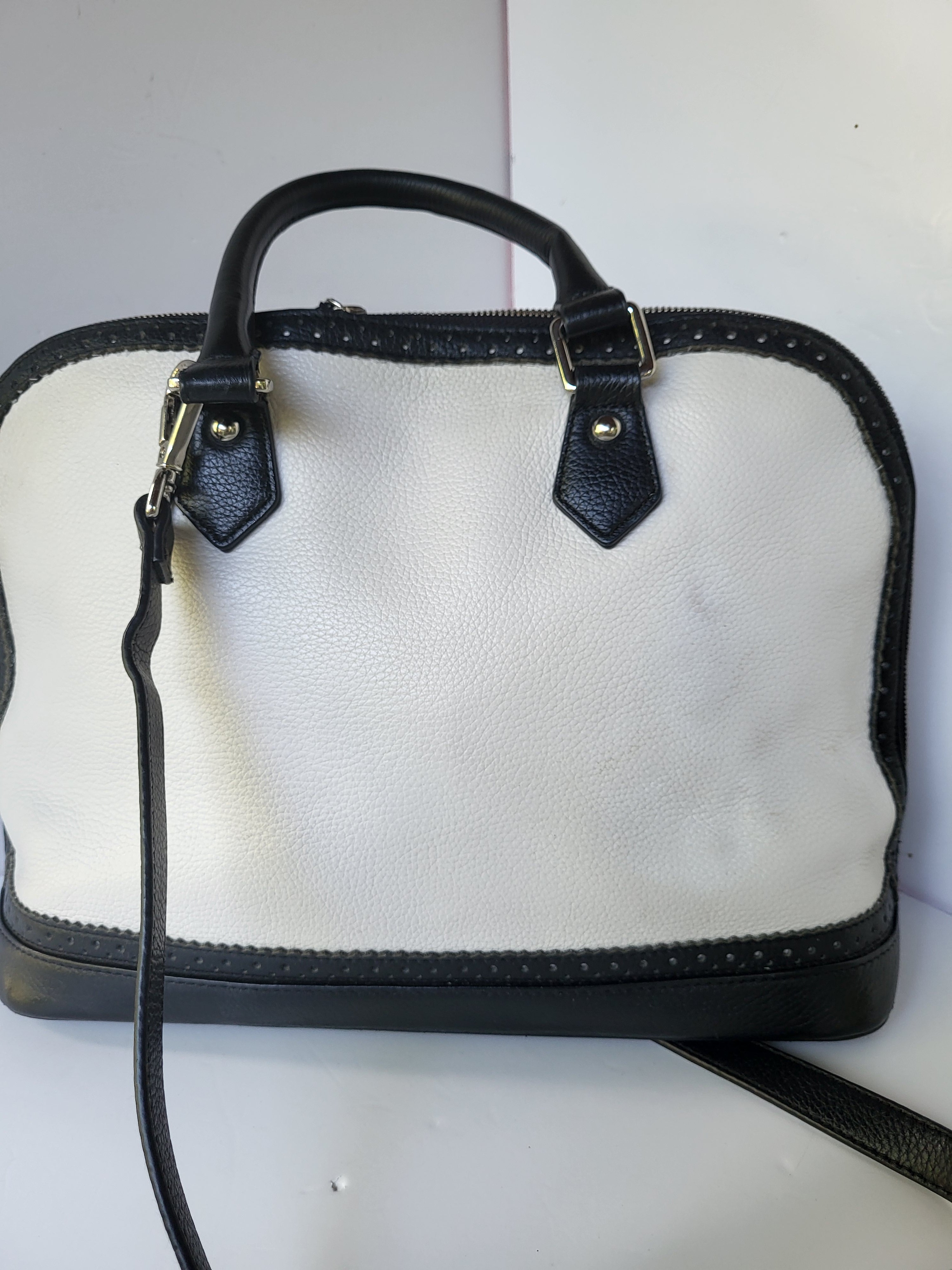 Danier Leather Black and White Top Handle/Shoulder Bag