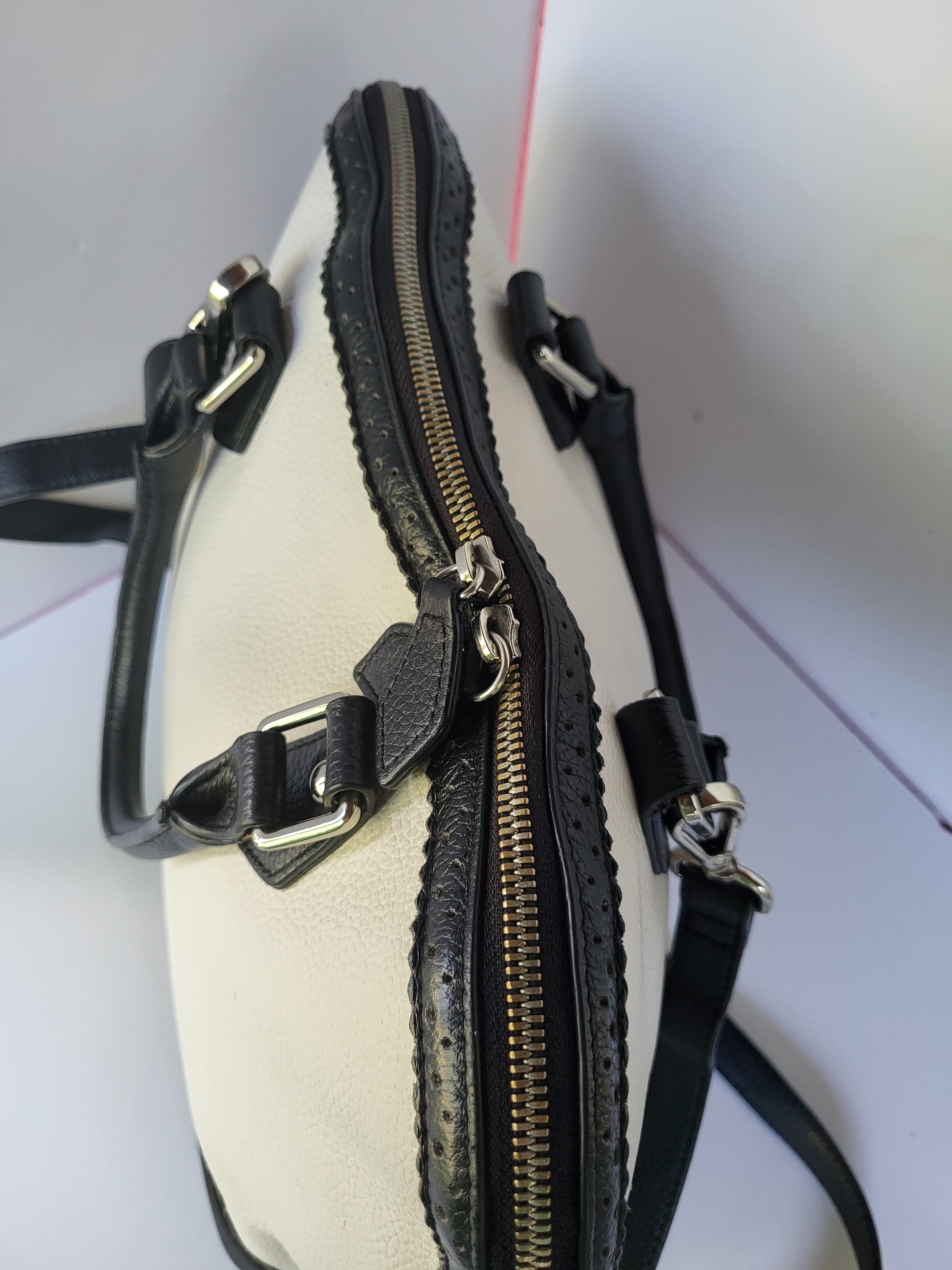 Danier Leather Black and White Top Handle/Shoulder Bag