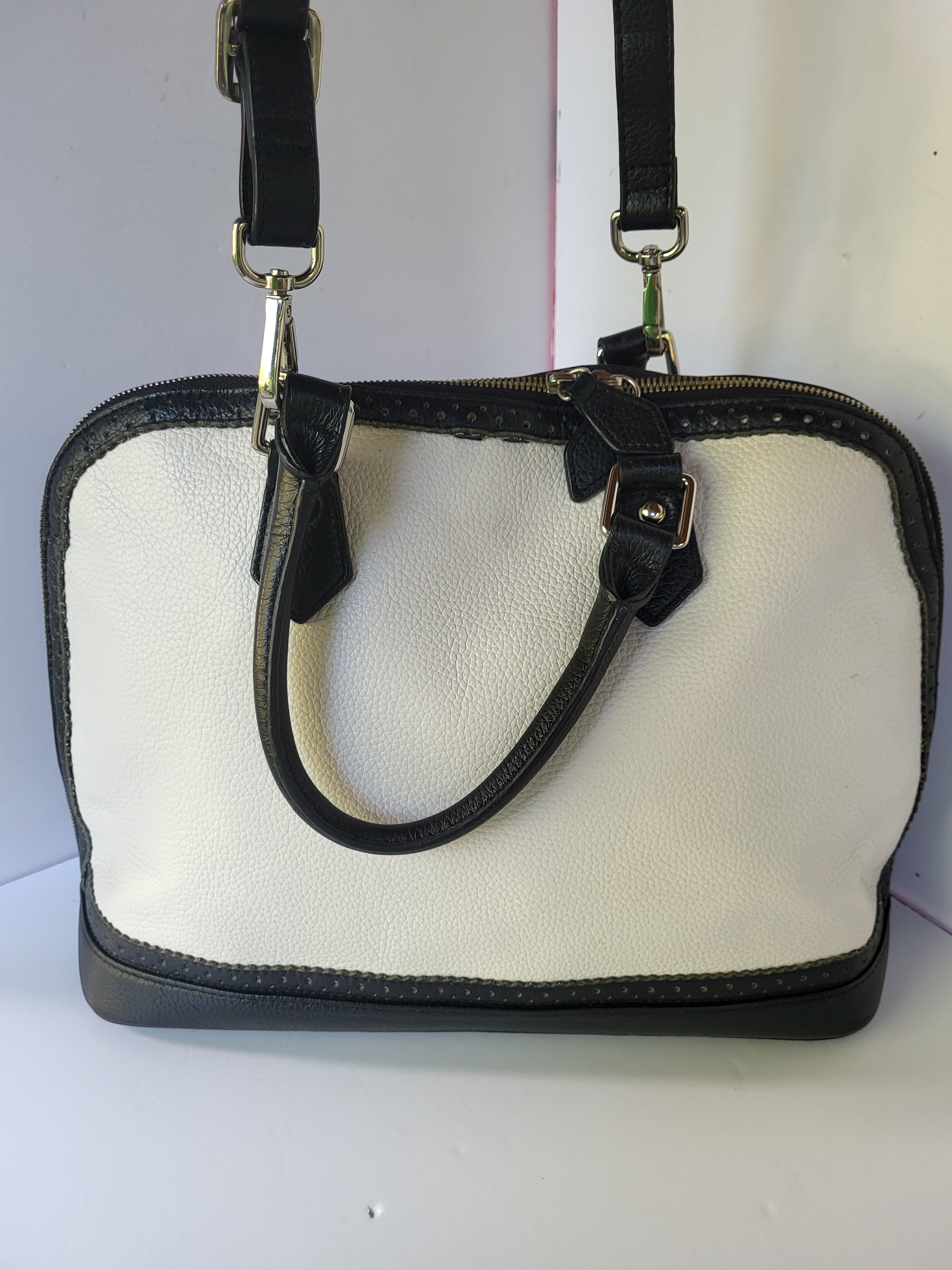 Danier Leather Black and White Top Handle/Shoulder Bag