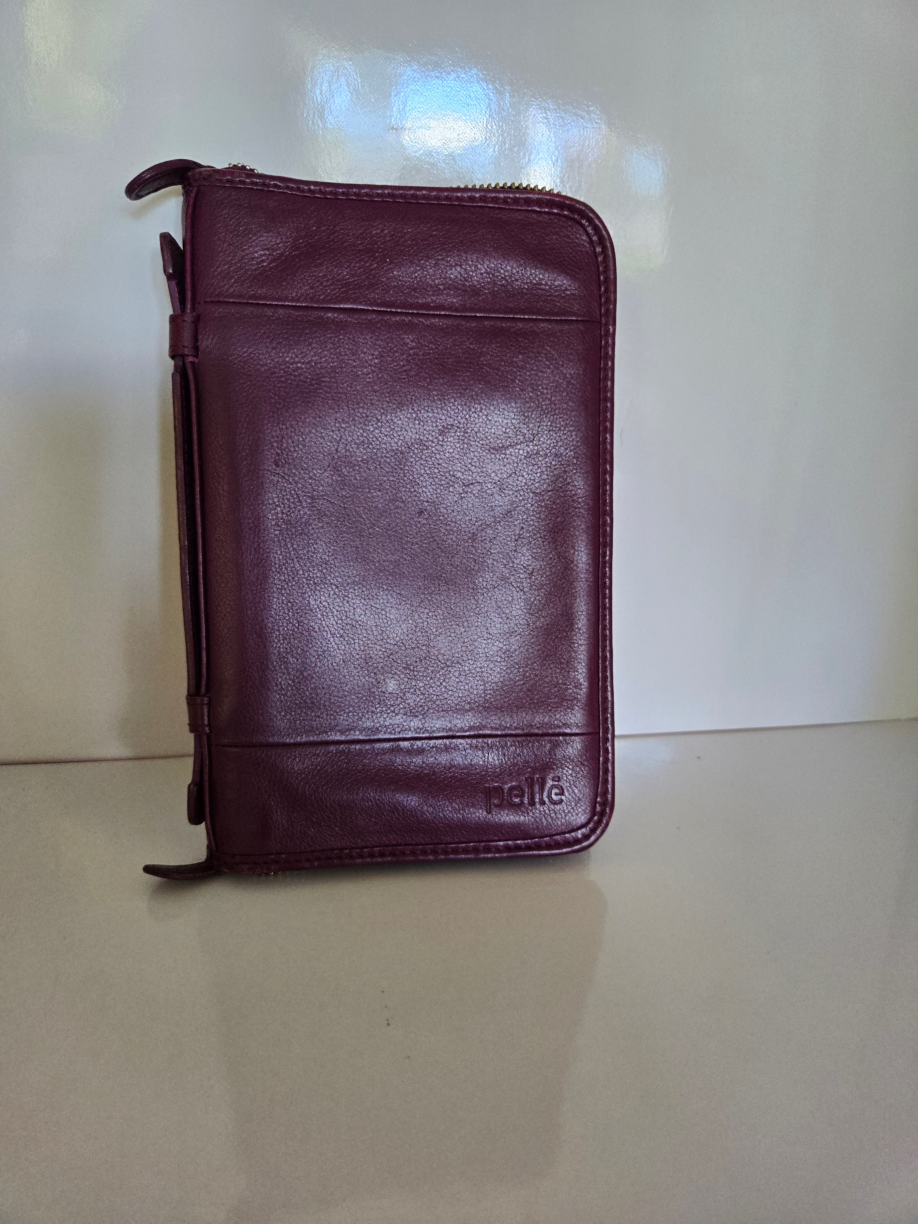 Pelle Italian leather Zip Around Wallet