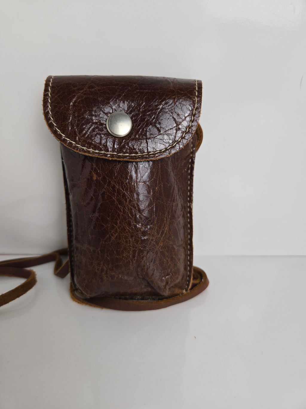 Roots Canada Brown Distressed Leather Utility Case