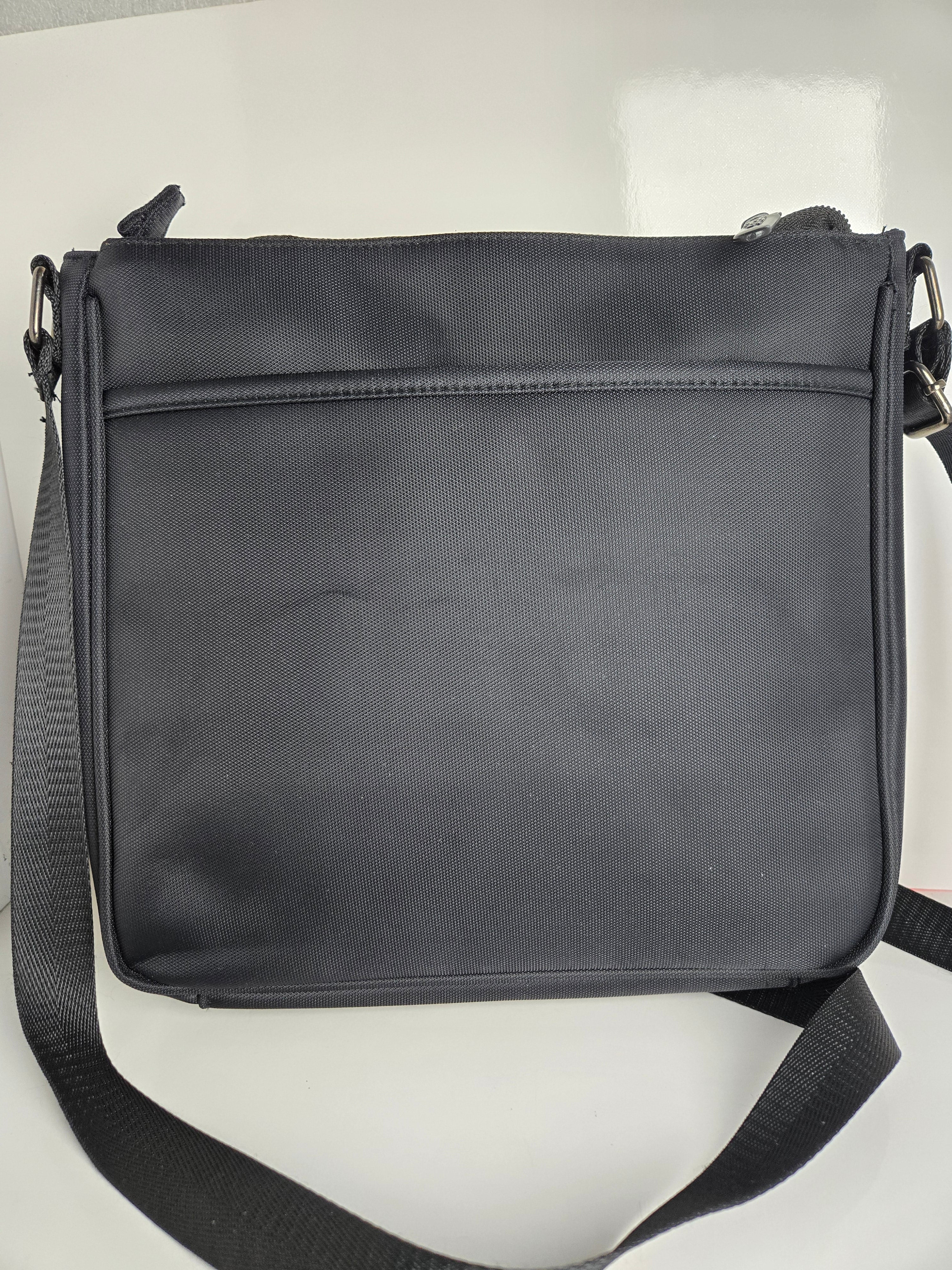 Heys Black Nylon Crossbody/Shoulder Bag